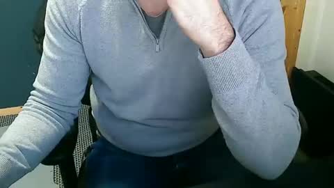 Snapshot of nineinches2222 chatting on 01.27.25 Nineinches online show from 01.27.25