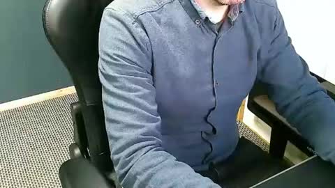 Snapshot of nineinches2222 chatting on 02.17.25 Nineinches online show from 02.17.25