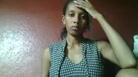 Snapshot of ninie246746 chatting on 02.19.25 ninie246746 online show from 02.19.25