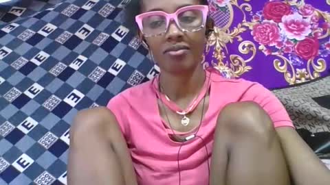 Snapshot of ninie246746 chatting on 04.21.26 ninie246746 online show from 04.21.26