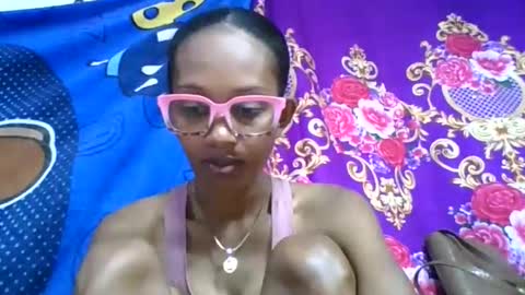 Snapshot of ninie246746 chatting on 05.11.26 ninie246746 online show from 05.11.26