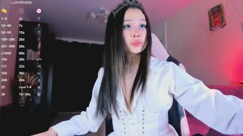 Yumi  ig yumibaee online show from 12.10.24