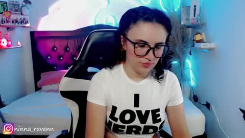 Snapshot of ninna_raven chatting on 03.31.26 Ninna online show from 03.31.26