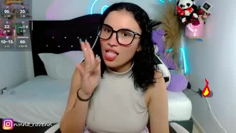Snapshot of ninna_raven chatting on 04.30.26 Ninna online show from 04.30.26