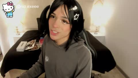 Snapshot of nioki_ chatting on 02.25.26 nioki_ online show from 02.25.26