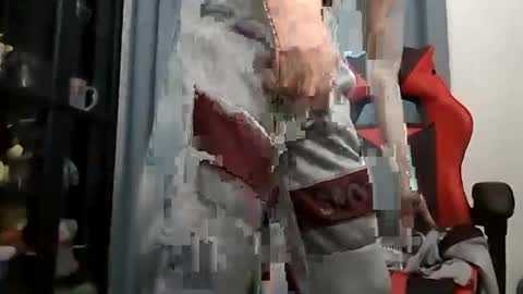 Nippleberry - Liam Smiler online show from 01.17.25