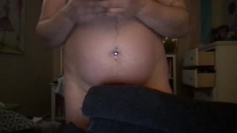 nipplelessalien online show from 01.07.26