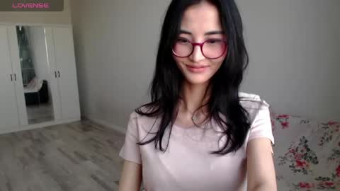 Snapshot of niufrommacau chatting on 04.24.26 Niu online show from 04.24.26