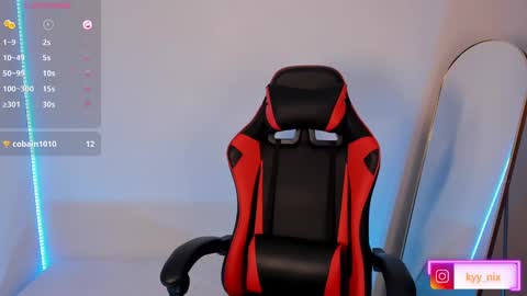 Nicki  online show from 02.28.25