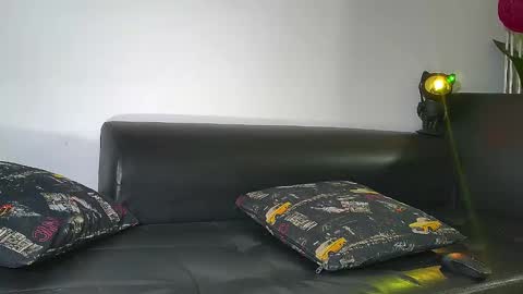 Nicolas Muscle online show from 12.20.24