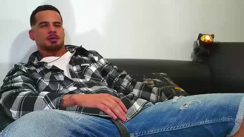 Nicolas Muscle online show from 01.20.25