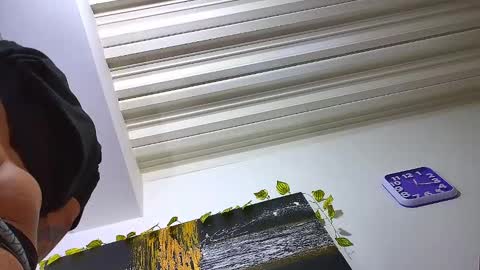 Nicolas Muscle online show from 02.05.25