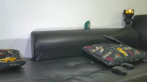 Nicolas Muscle online show from 02.24.25