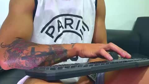 Nicolas Muscle online show from 03.10.25