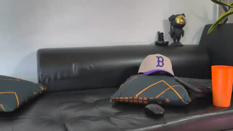 Nicolas Muscle online show from 10.01.25