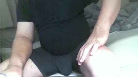 Snapshot of njabbfan chatting on 11.27.25 njabbfan online show from 11.27.25