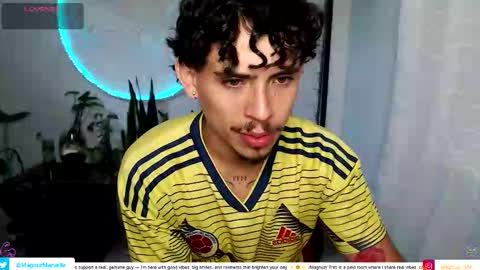 Snapshot of no_face_69 chatting on 01.11.26 x online show from 01.11.26