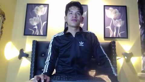 noa11_ online show from 11.04.25