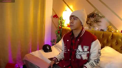 noaah77 online show from 12.30.24