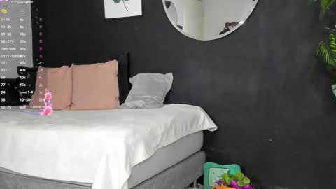 Snapshot of noah25_ chatting on 03.01.26 Noah online show from 03.01.26