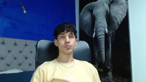 Snapshot of noah_brigth chatting on 12.10.24 Noah Brigth online show from 12.10.24