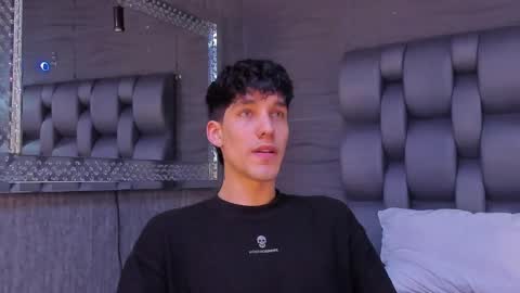 Snapshot of noah_brigth chatting on 12.11.24 Noah Brigth online show from 12.11.24