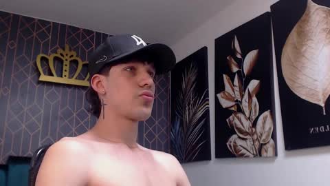 Snapshot of noah_brigth chatting on 03.02.25 Noah Brigth online show from 03.02.25