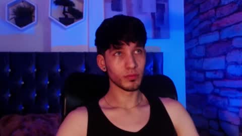 Snapshot of noah_brigth chatting on 10.10.25 Noah Brigth online show from 10.10.25