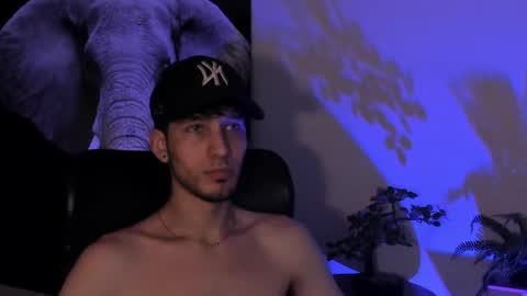 Snapshot of noah_brigth chatting on 10.14.25 Noah Brigth online show from 10.14.25