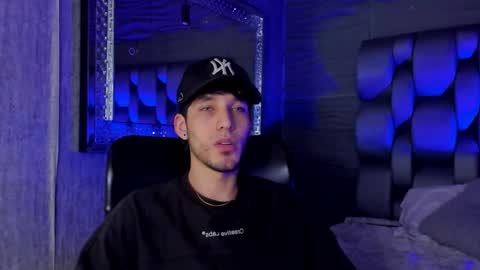 Snapshot of noah_brigth chatting on 10.29.25 Noah Brigth online show from 10.29.25