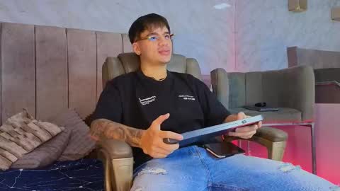 NOAH  online show from 02.09.25