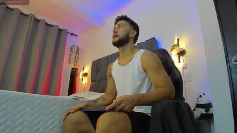 Snapshot of noah_corvelle chatting on 01.18.26 NOAH online show from 01.18.26