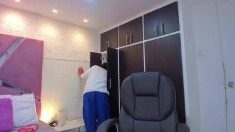 Noah De Luca online show from 03.18.26