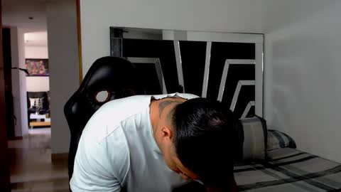 Noah Harris01 online show from 10.25.25