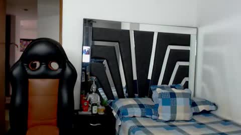 Noah Harris01 online show from 02.17.26