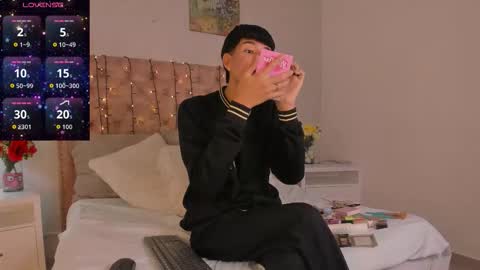 Snapshot of noah_lewiss chatting on 02.23.26 NOAH online show from 02.23.26