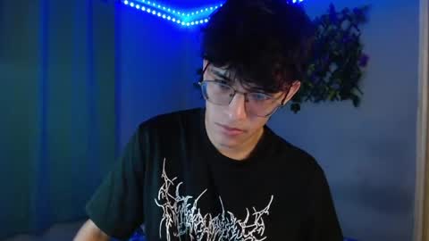 Snapshot of noah_millerx_ chatting on 04.09.26 noah online show from 04.09.26