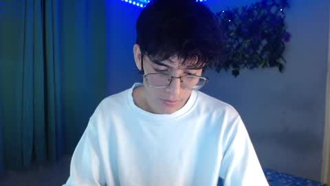 Snapshot of noah_millerx_ chatting on 04.15.26 noah online show from 04.15.26