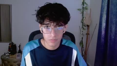 Snapshot of noah_millerx_ chatting on 05.09.26 noah online show from 05.09.26