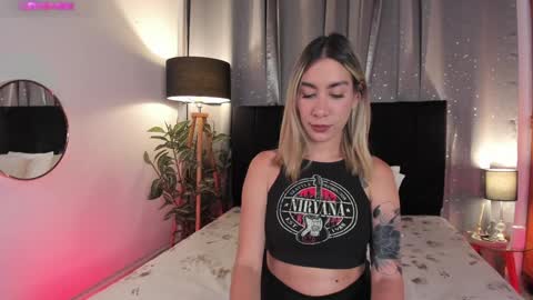 Snapshot of noahandlauren chatting on 12.29.24 . . online show from 12.29.24