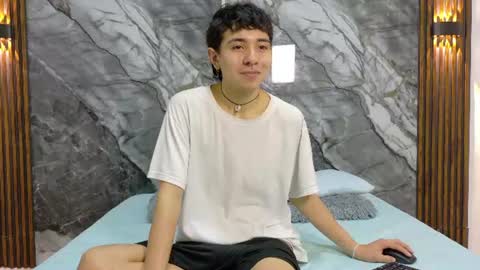 Snapshot of noahwalker__ chatting on 07.08.26 online show from 07.08.26