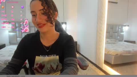 Snapshot of noamalak1 chatting on 02.19.26 NOA MALAK online show from 02.19.26