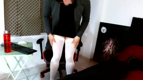 Snapshot of noamartin_ chatting on 06.13.26 Noamartin online show from 06.13.26