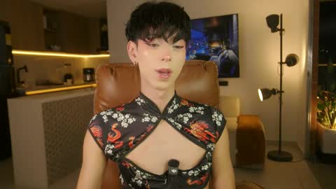Snapshot of nobodyisperfect___ chatting on 05.12.26 Samantha online show from 05.12.26