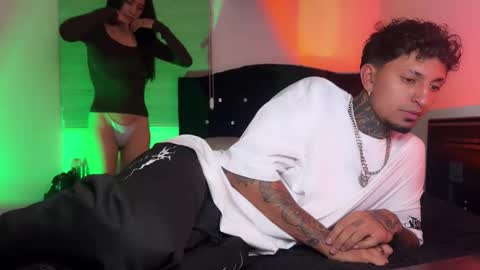 Jean Y Isa online show from 01.07.26