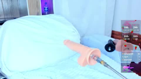 Snapshot of noehmi13 chatting on 09.24.25 NhAndrea online show from 09.24.25