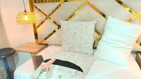 NOELLE online show from 01.17.26