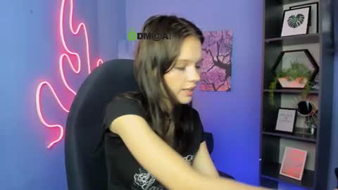 Snapshot of noelle_woww chatting on 07.24.26 Noelle online show from 07.24.26