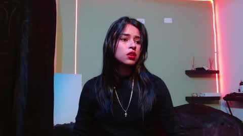 Noha Thomson online show from 09.10.25