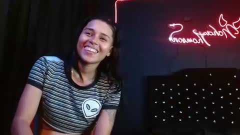 Snapshot of noha_thomson chatting on 07.05.26 Noha Thomson online show from 07.05.26